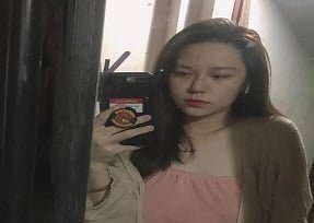 Girl Group Black Pink смело шутила со странным парнем