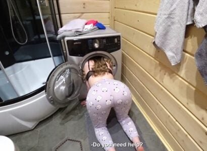 Sex Lin Kefei стимулирует коллег в жирной игре